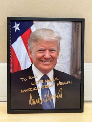 President Donald Trump Photo Airframe TH10 63579