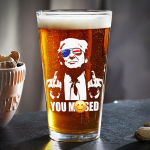 You M**sed Donald Trump Middle Fingers Print Beer Glass DM01 63051