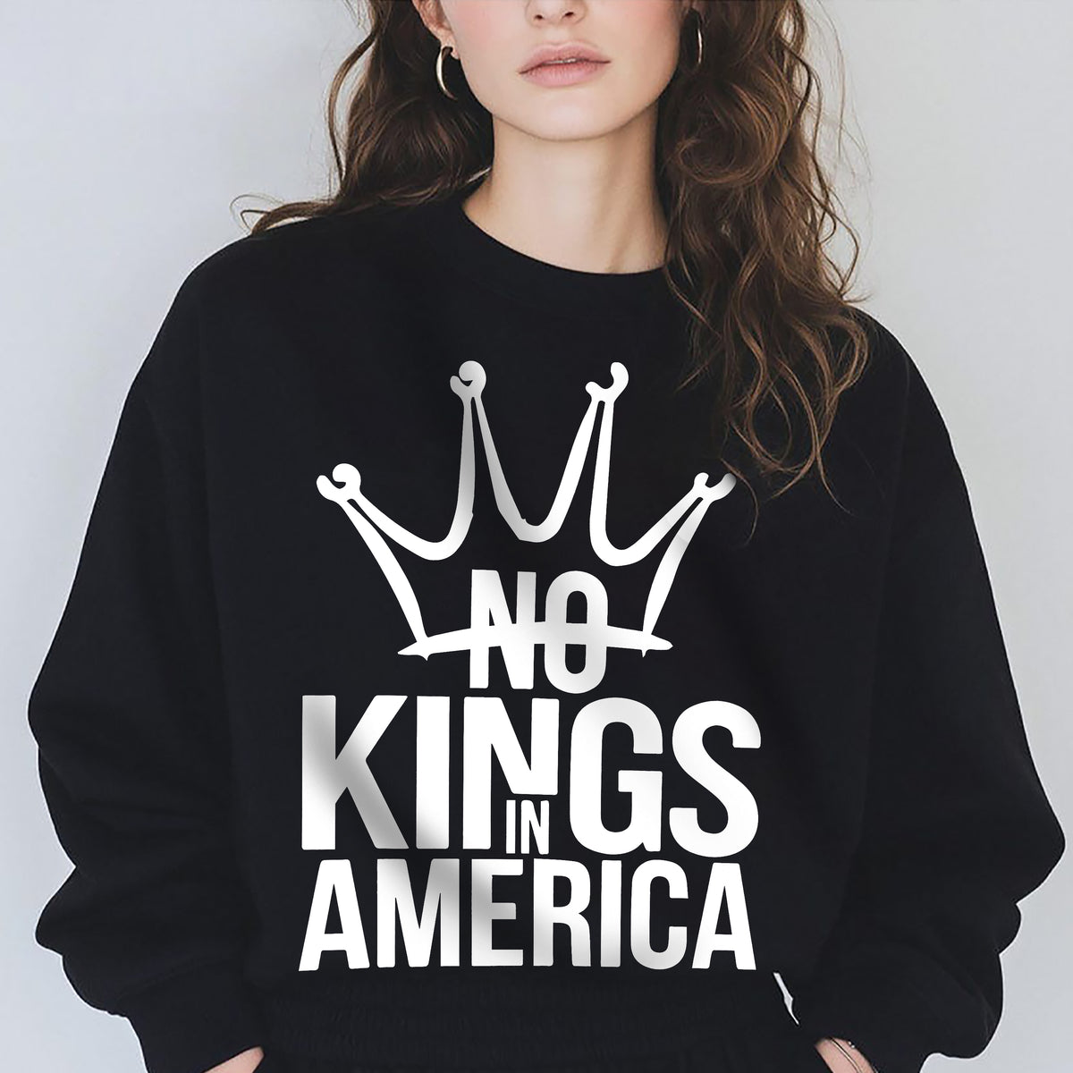 No Kings In America Dark Shirt