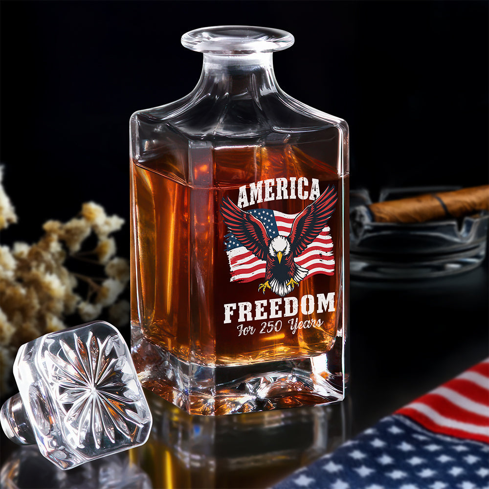 America 250 Years of Freedom Patriotic Eagle Flag Decanter HA75 897340