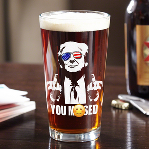 You M**sed Donald Trump Middle Fingers Print Beer Glass DM01 63051