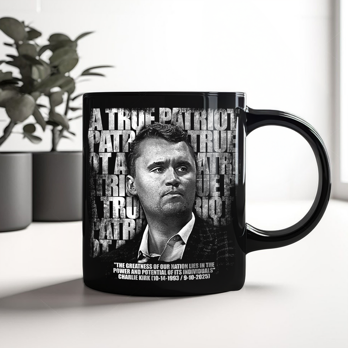 Charlie Kirk Memorial – A True Patriot Tribute Remembrance Black Mug LM32 65541