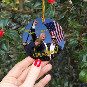 Never Surrender Trump Fight Ceramic Ornament DM01 63235